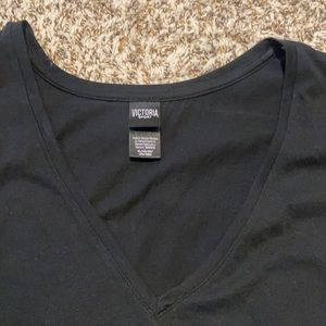 Victoria Sport vneck